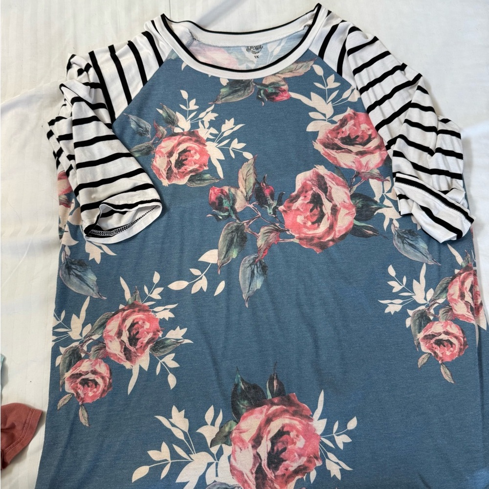 Blue and Pink Graphic Short Sleeve Tee